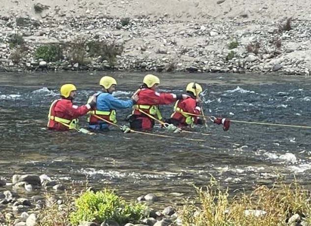 Εντυπωσιακή άσκηση διάσωσης του Ερυθρού Σταυρού στον ποταμό Νέστο