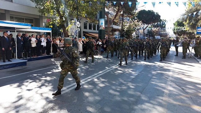 Στιγμιότυπα από την παρέλαση της Αλεξανδρούπολης