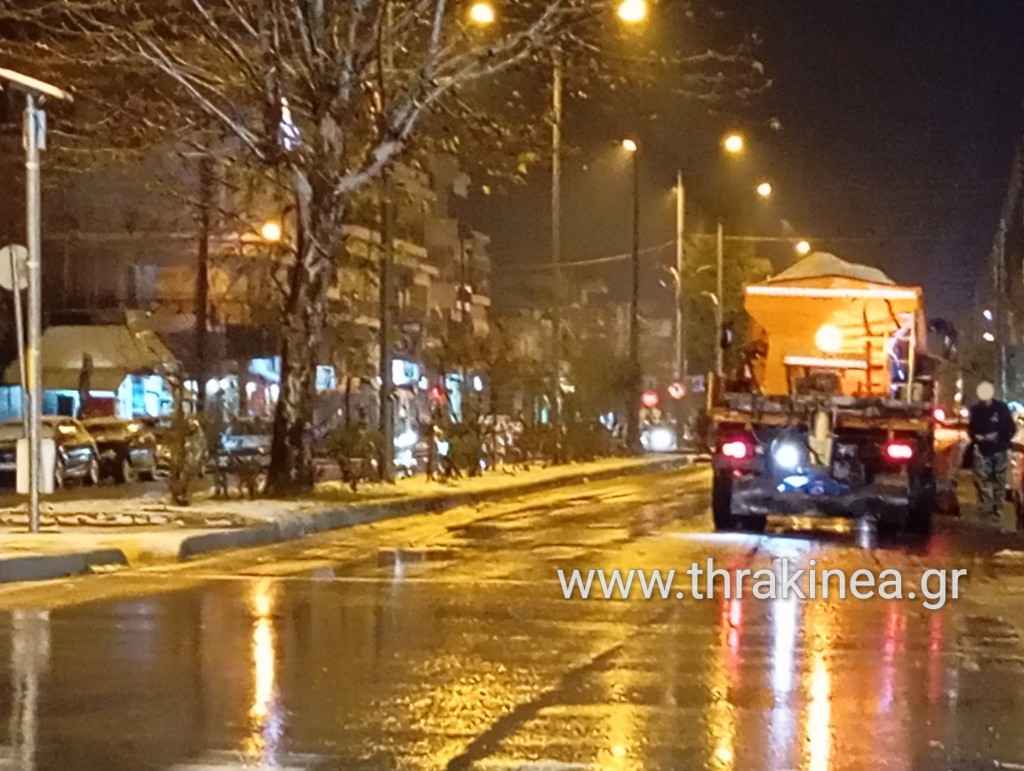 Κρατούν το οδικό δίκτυο ανοιχτό